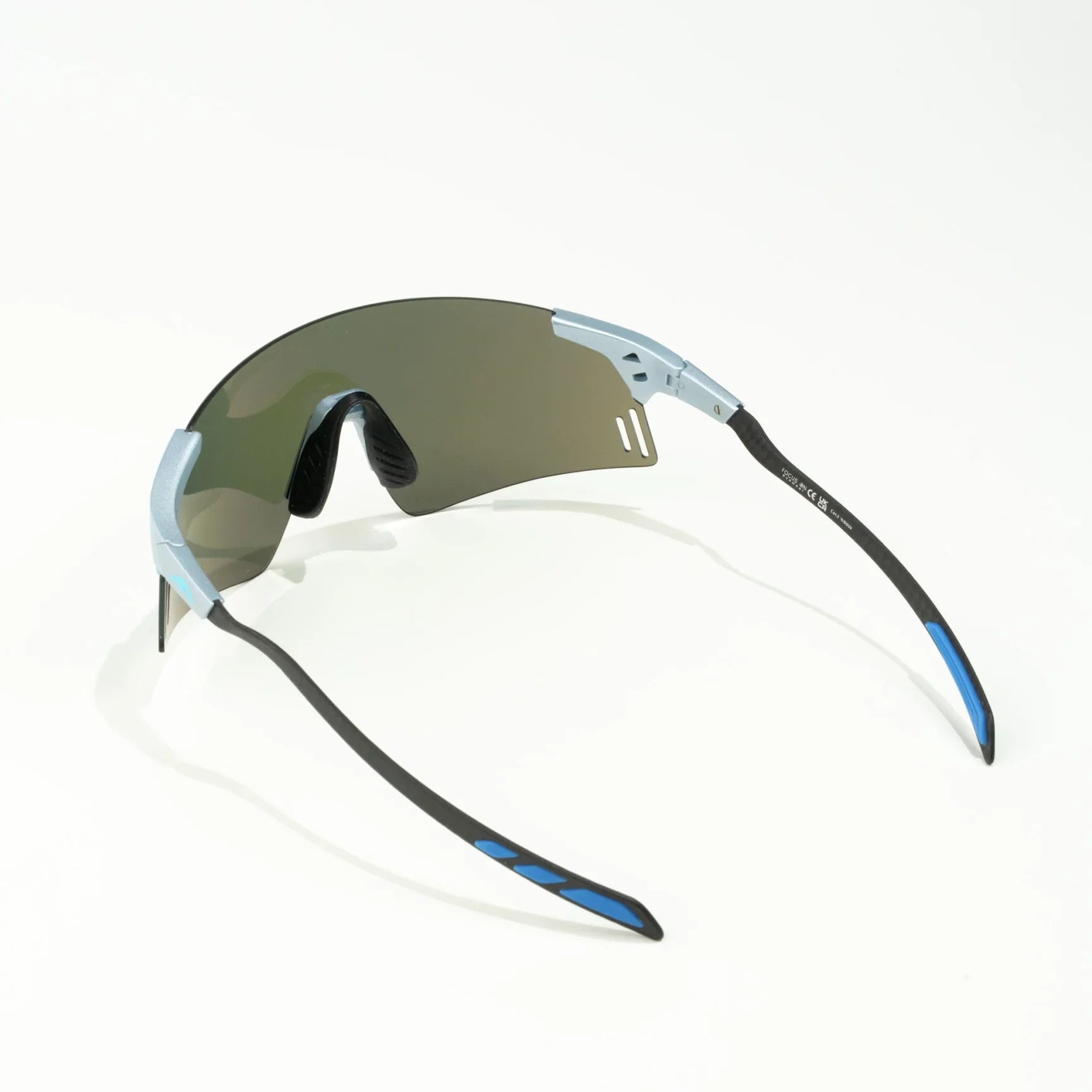 FOCUS ON CARBO AIR - Mirror