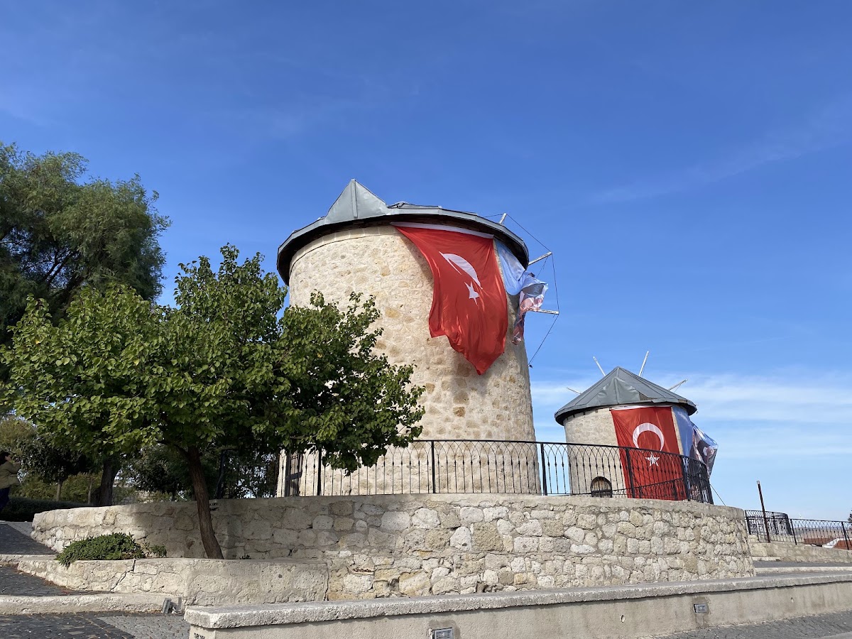 Alaçatı Yel Değirmenleri — fotoğraf 3