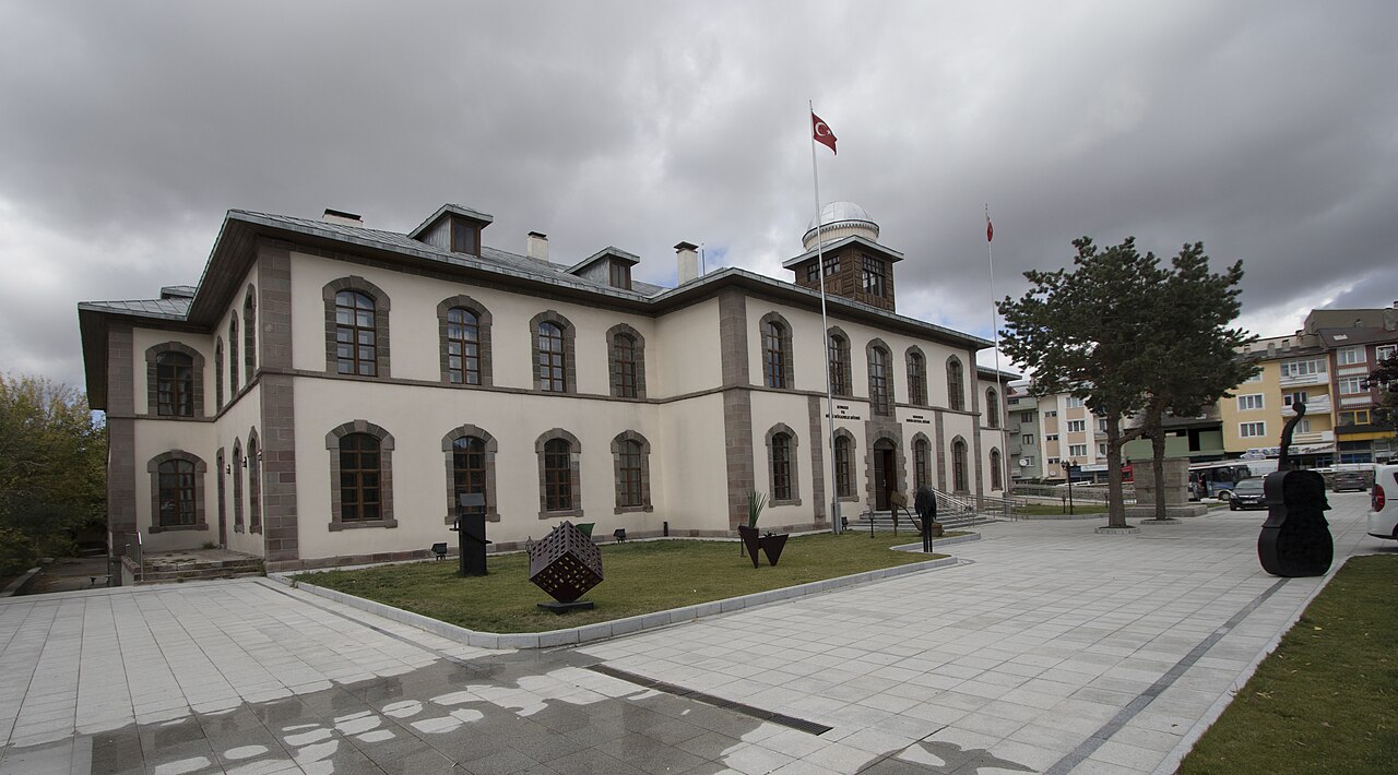 Erzurum Resim ve Heykel Müzesi — fotoğraf 3
