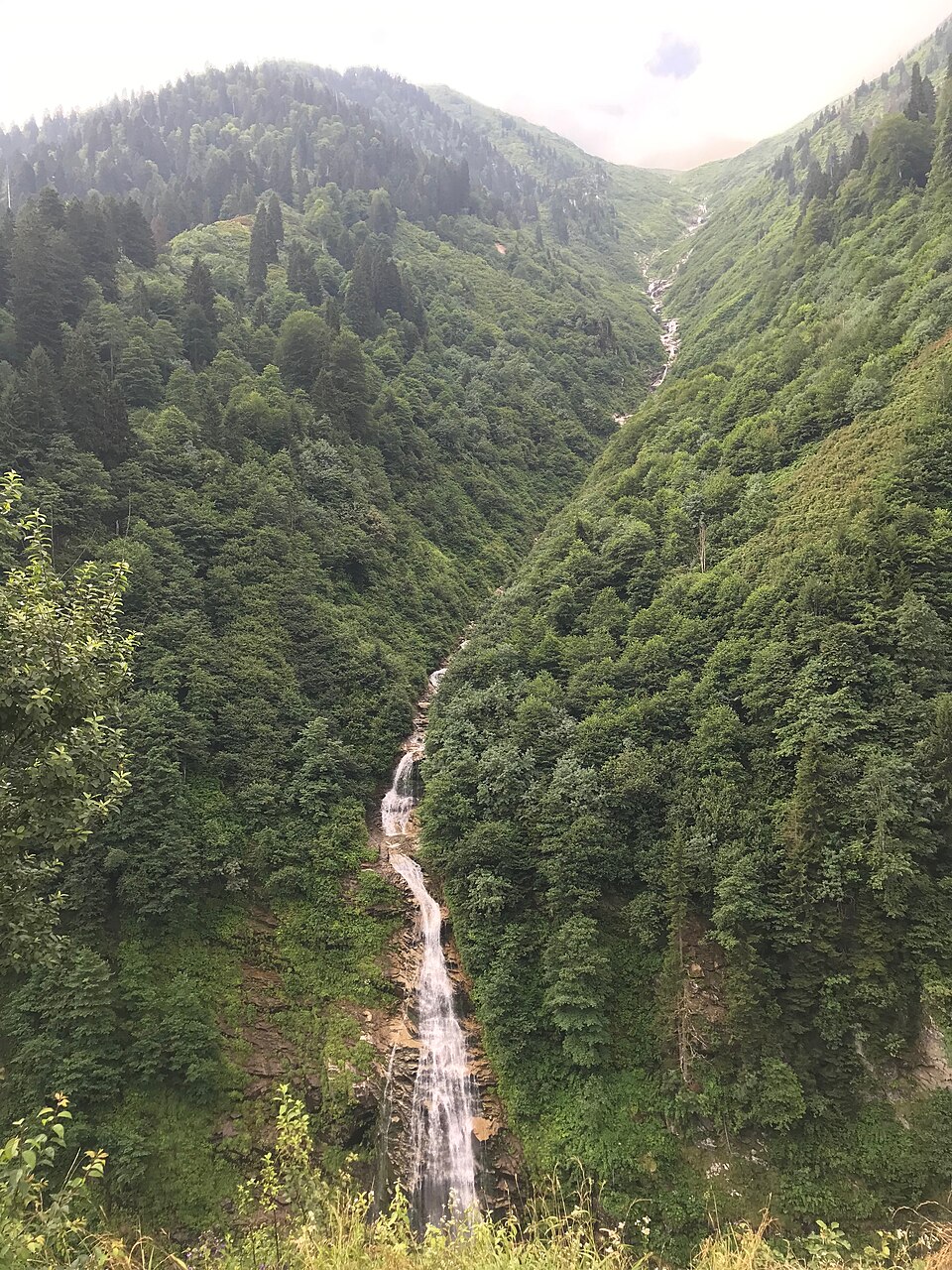 Gelintülü Şelalesi