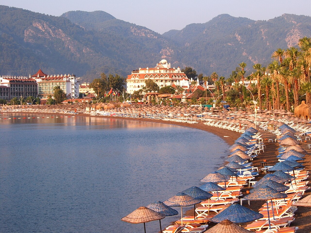 T.C. Kültür ve Turizm Bakanlığı Turaş Marmaris İçmeler Halk Plajı