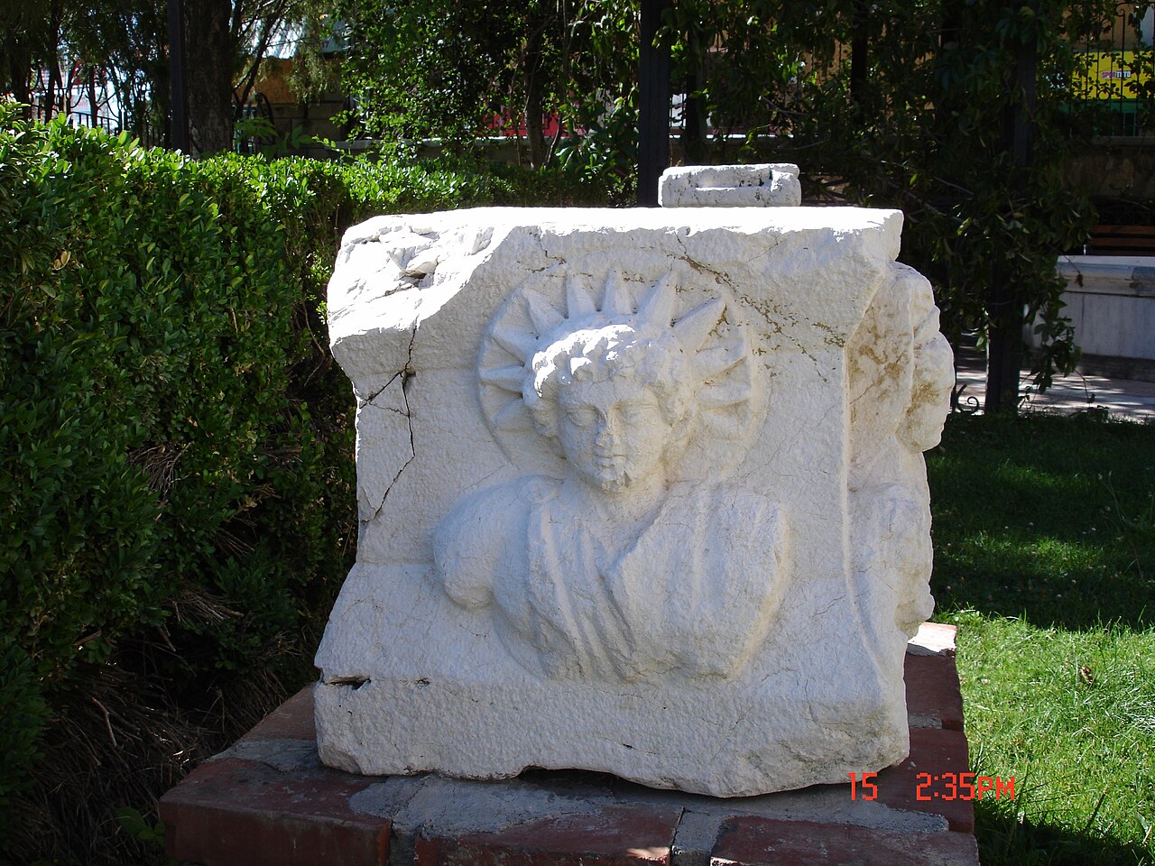 Yalvaç Müzesi