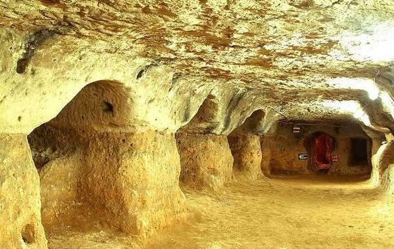 Mucur Yeraltı Şehri — fotoğraf 4