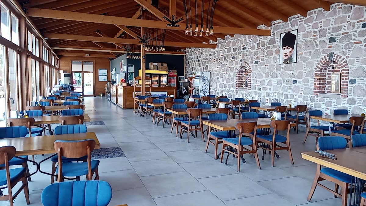 Ayvalık Belediyesi Paşa Limanı Tesisleri