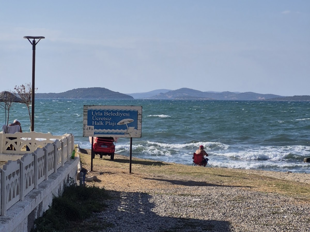 Urla Belediyesi Kalabak Halk Plajı (Tesis Kapalı)