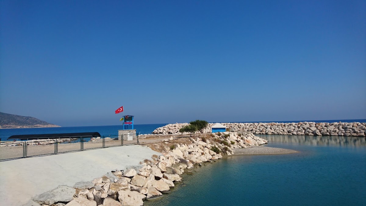Akdeniz Su Ürünleri Araştırma, Üretme ve Eğitim Enstitüsü Plajı — fotoğraf 2