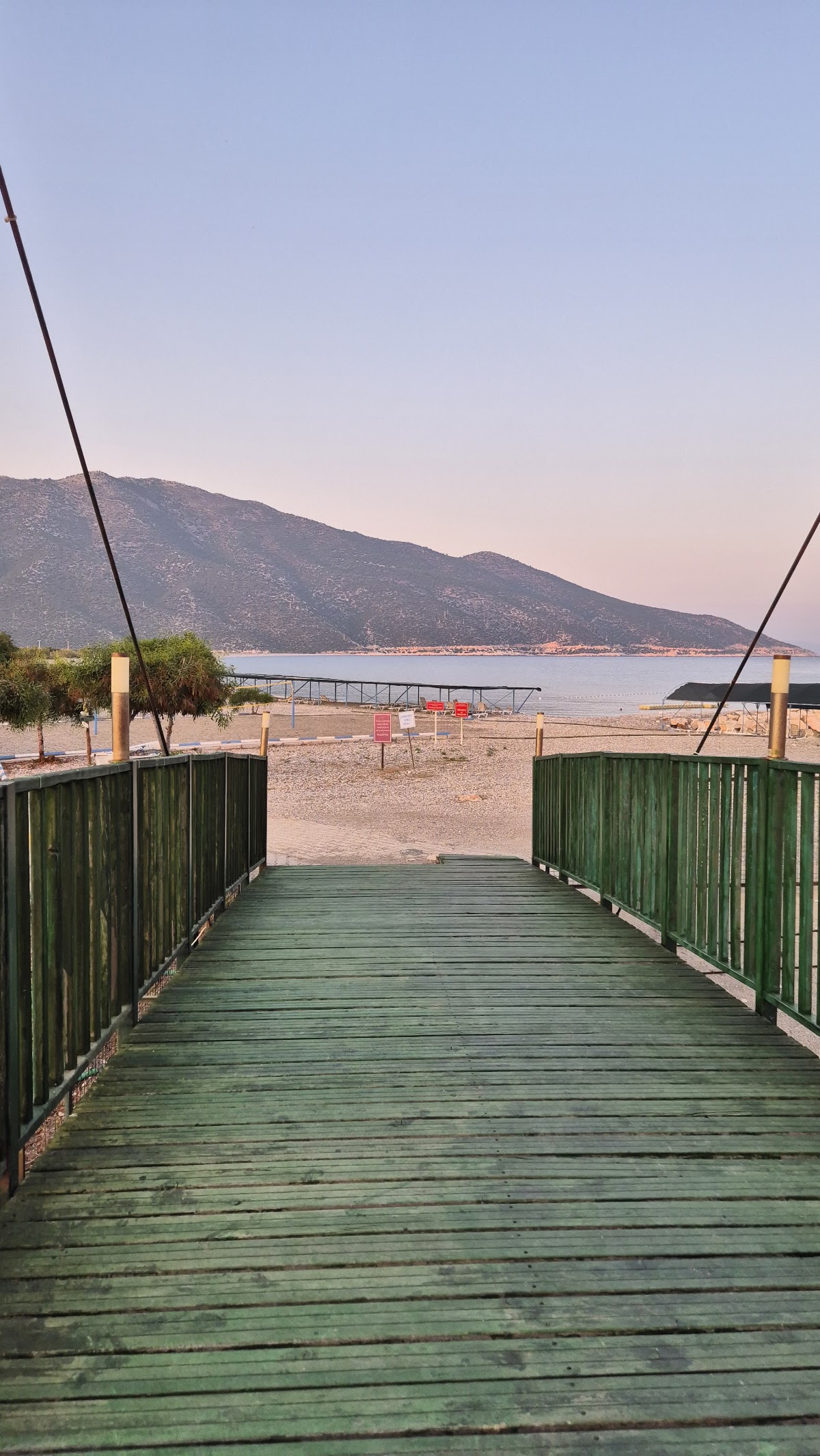 Akdeniz Su Ürünleri Araştırma, Üretme ve Eğitim Enstitüsü Plajı — fotoğraf 4