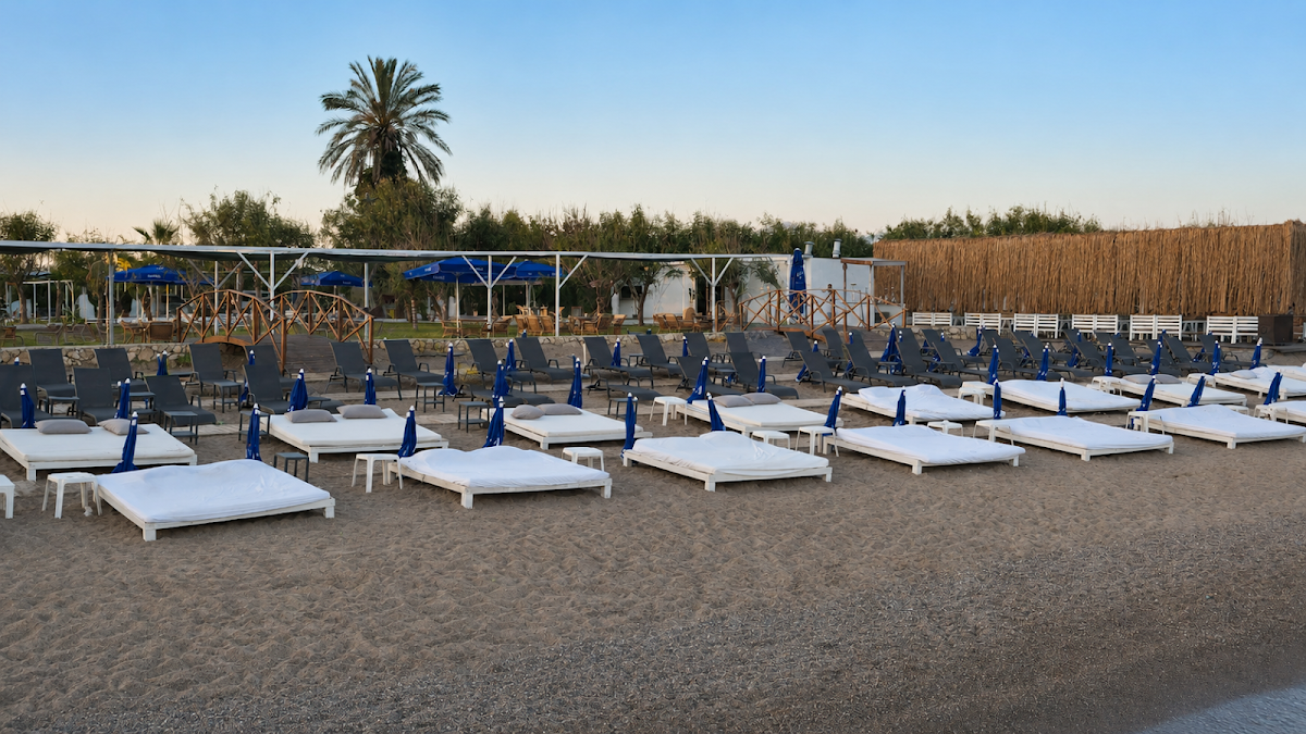 Antalya Büyükşehir Belediyesi Lara Halk Plajı Lazlo Beach — fotoğraf 4