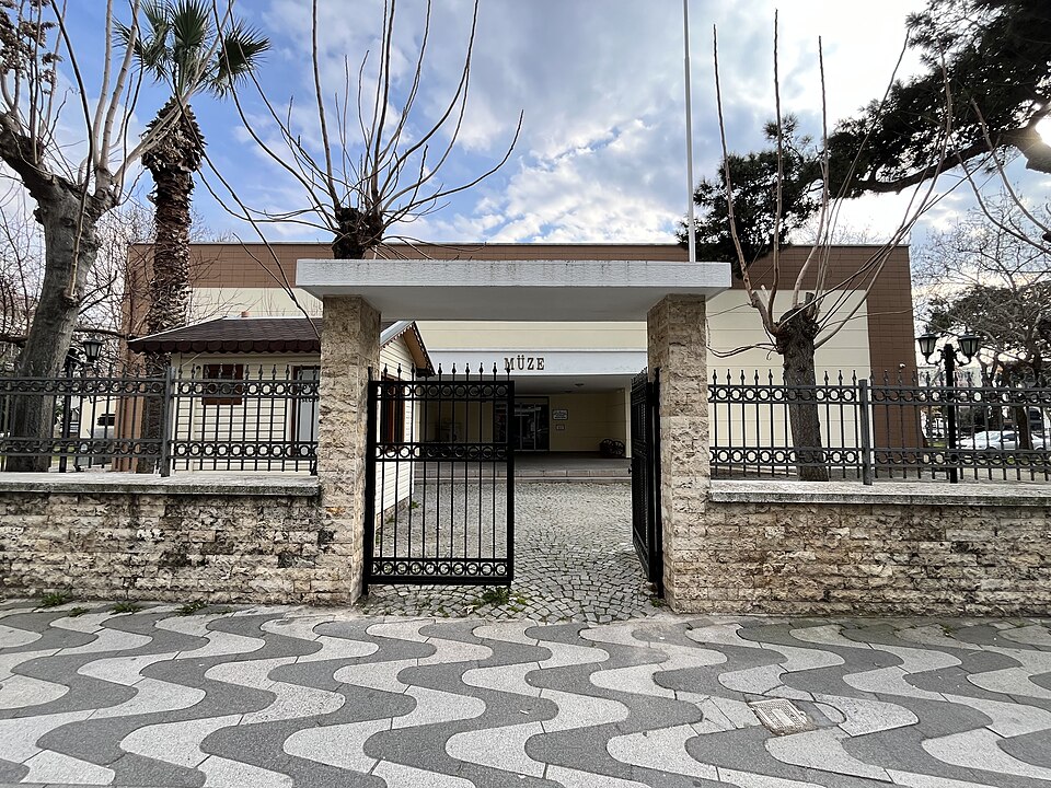 Akhisar Müzesi