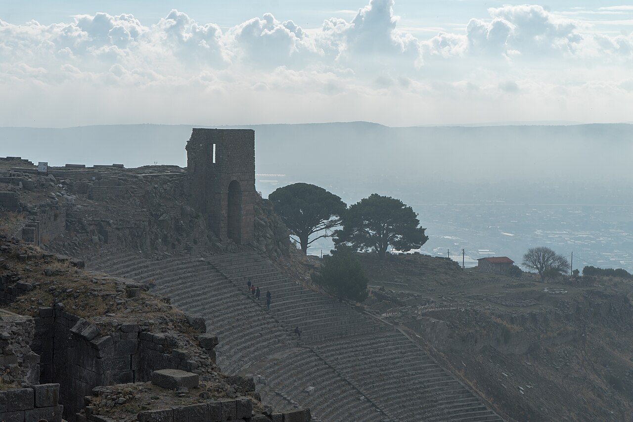 Bergama Akropolü Ören Yeri — fotoğraf 3
