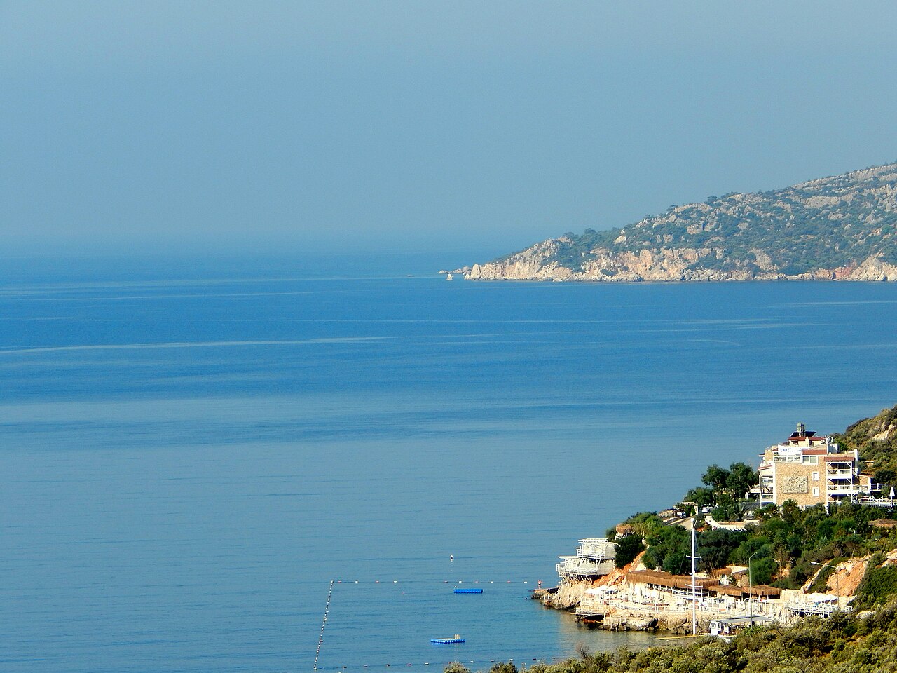 Kalkan Halk Plajı — fotoğraf 3