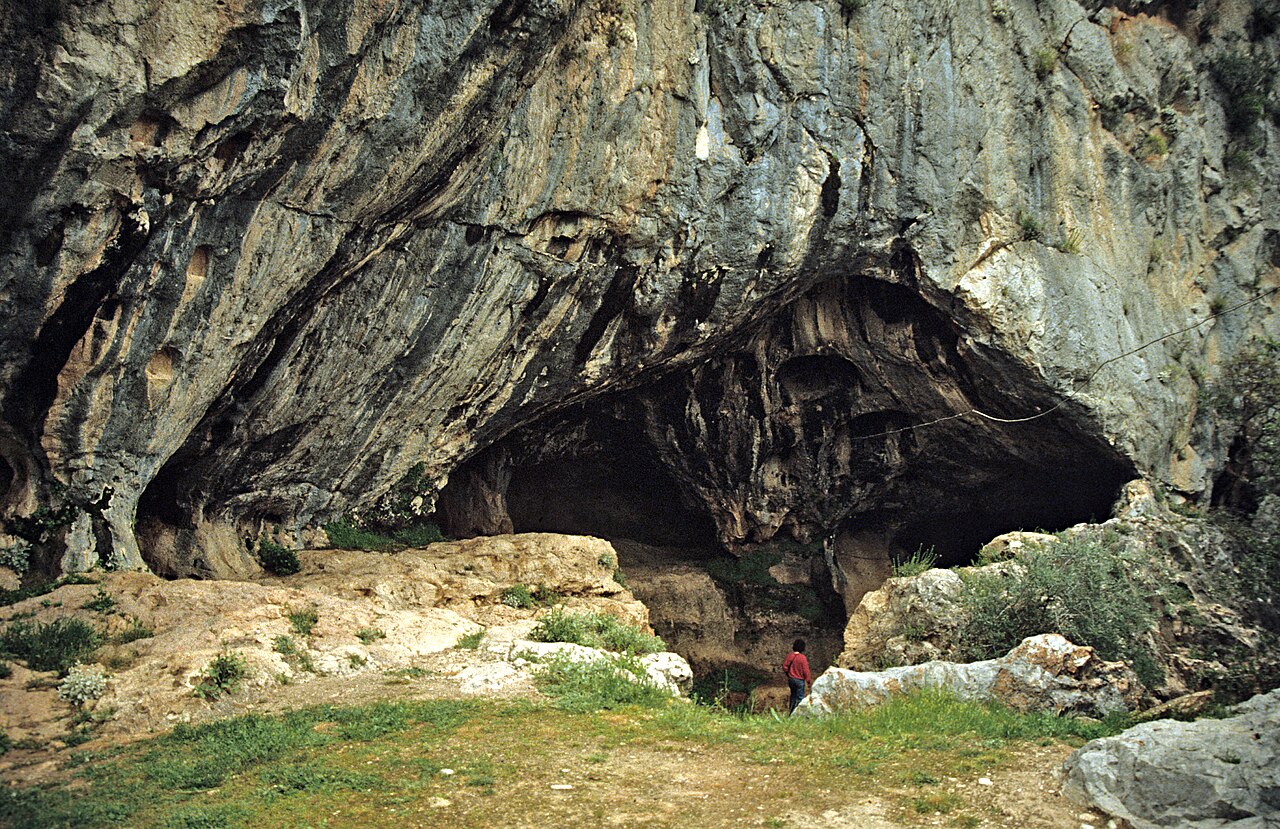 Karain Mağarası — fotoğraf 2