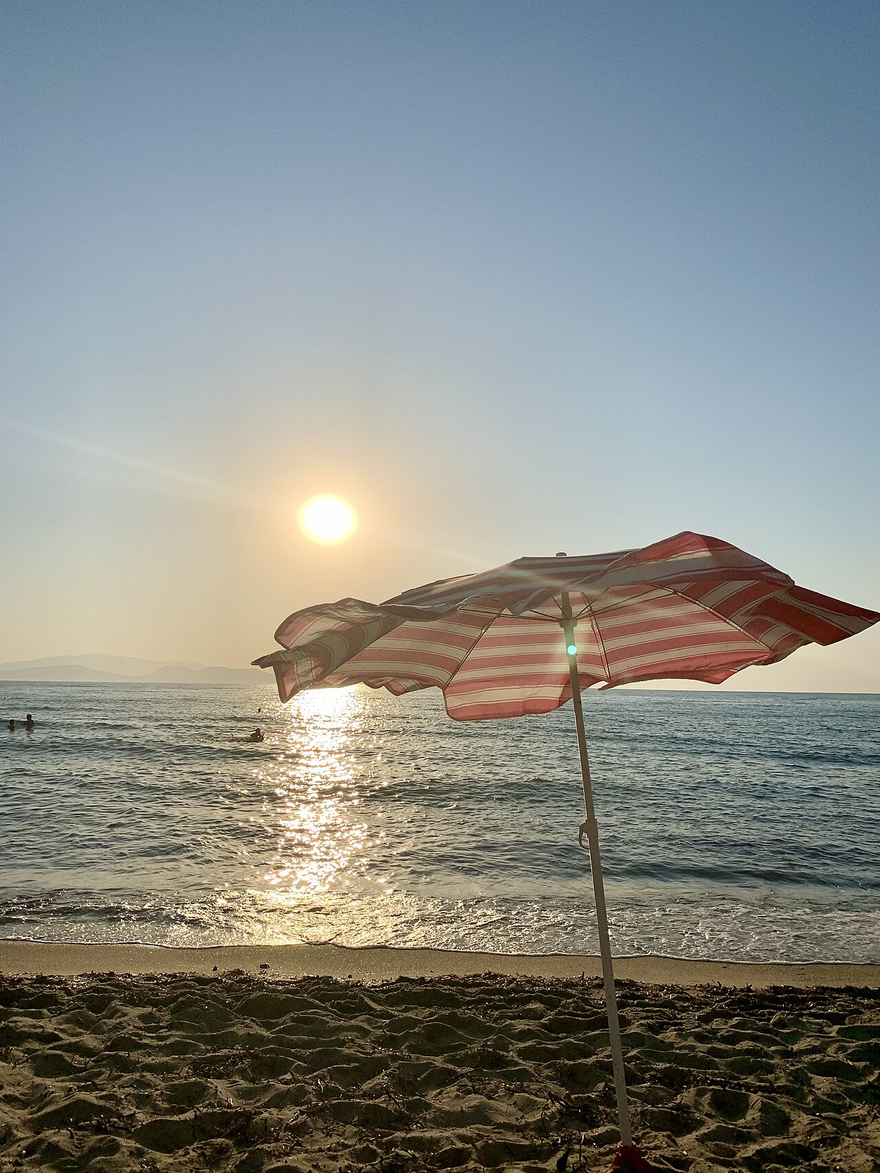 Kuşadası Belediyesi Ada Camping Sevgi Plajı (Tesis Kapalı) — fotoğraf 3