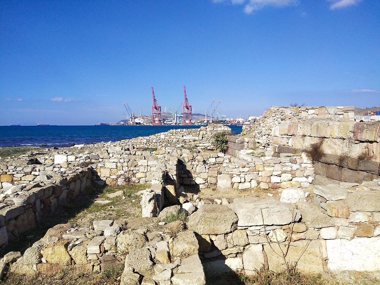 Kyme — fotoğraf 3