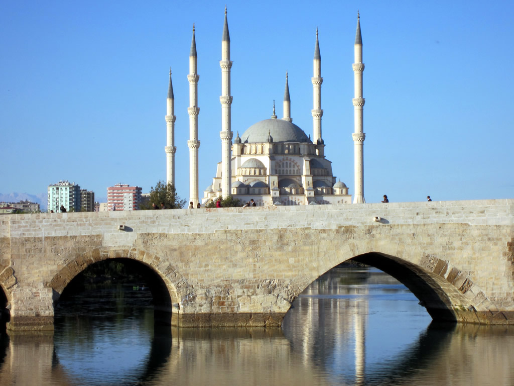 Sabancı Merkez Camii — fotoğraf 4