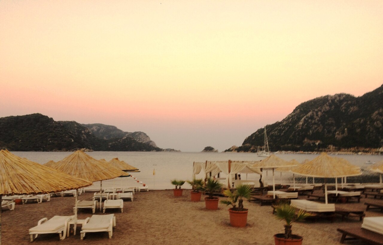 T.C. Kültür ve Turizm Bakanlığı Turaş Marmaris İçmeler Halk Plajı — fotoğraf 3