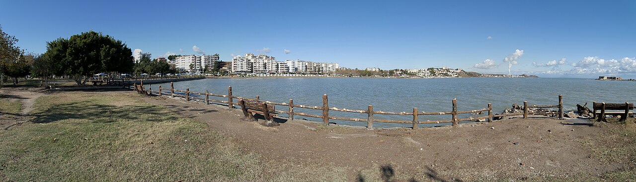 YUMURTALIK MERKEZ PLAJI — fotoğraf 3